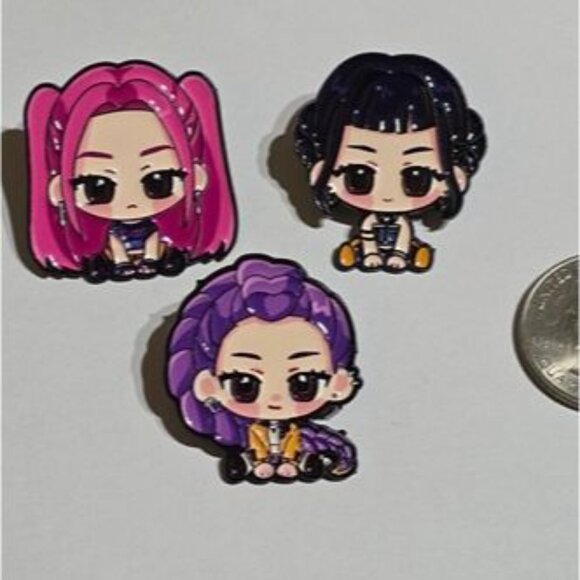 Netflix KPOP Demon Hunters Huntrix Golden Anime Enamel Pin  Mira, Rumi, and Zoey - Picture 8 of 8